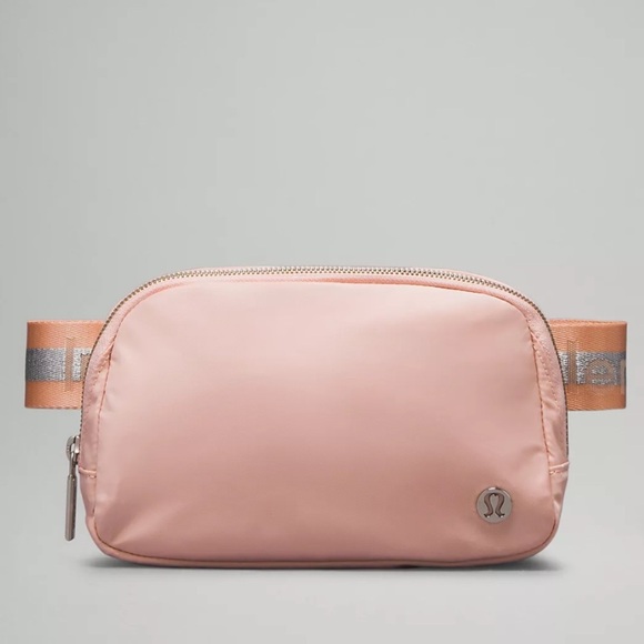 Everywhere Belt Bag 1L Wordmark, Pink/Silver- NWT - Picture 1 of 6